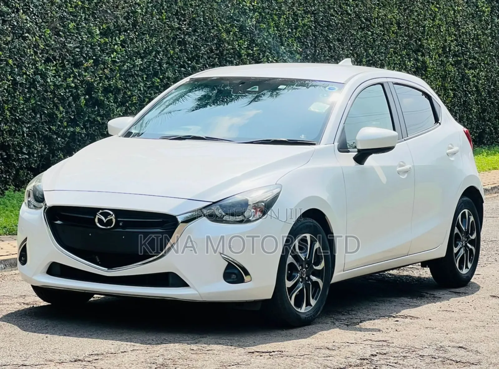 Mazda Demio 2018 Pearl
