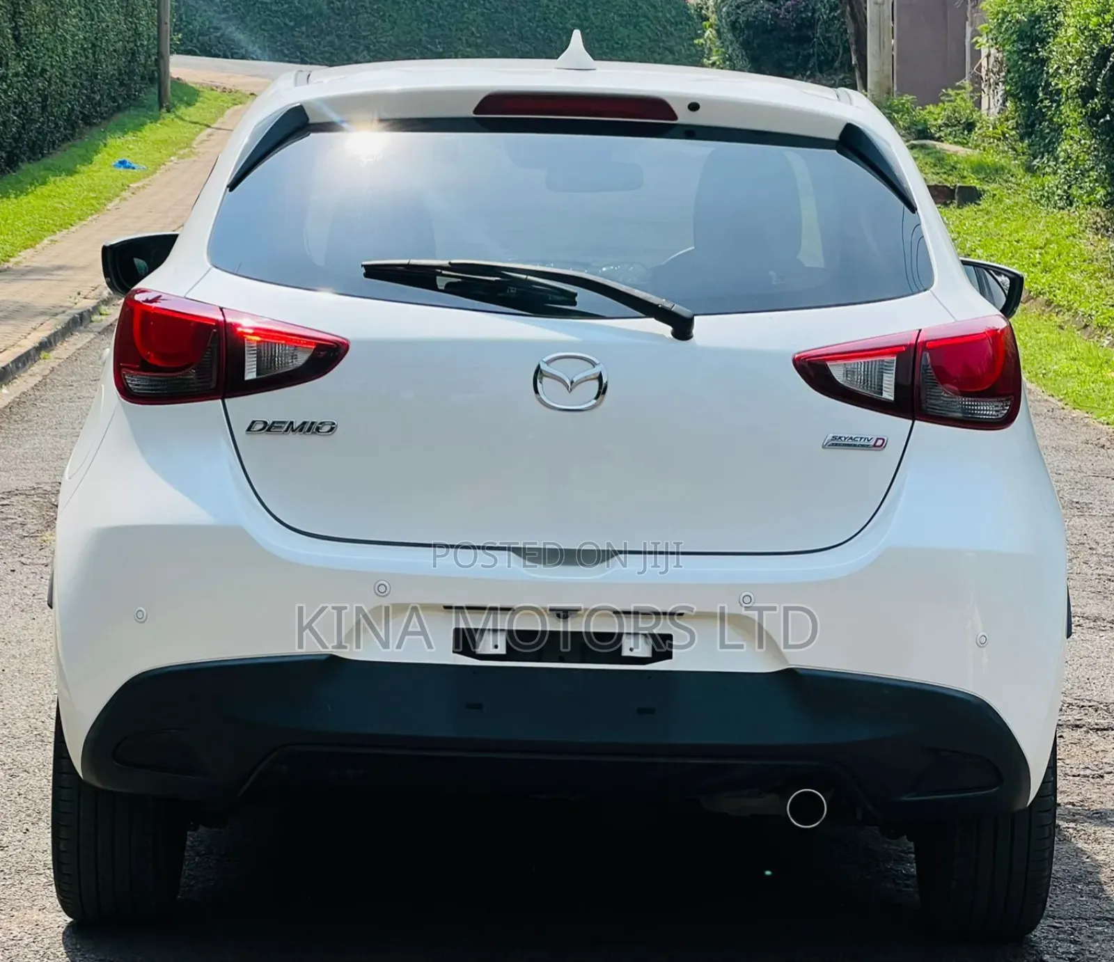 Mazda Demio 2018 Pearl