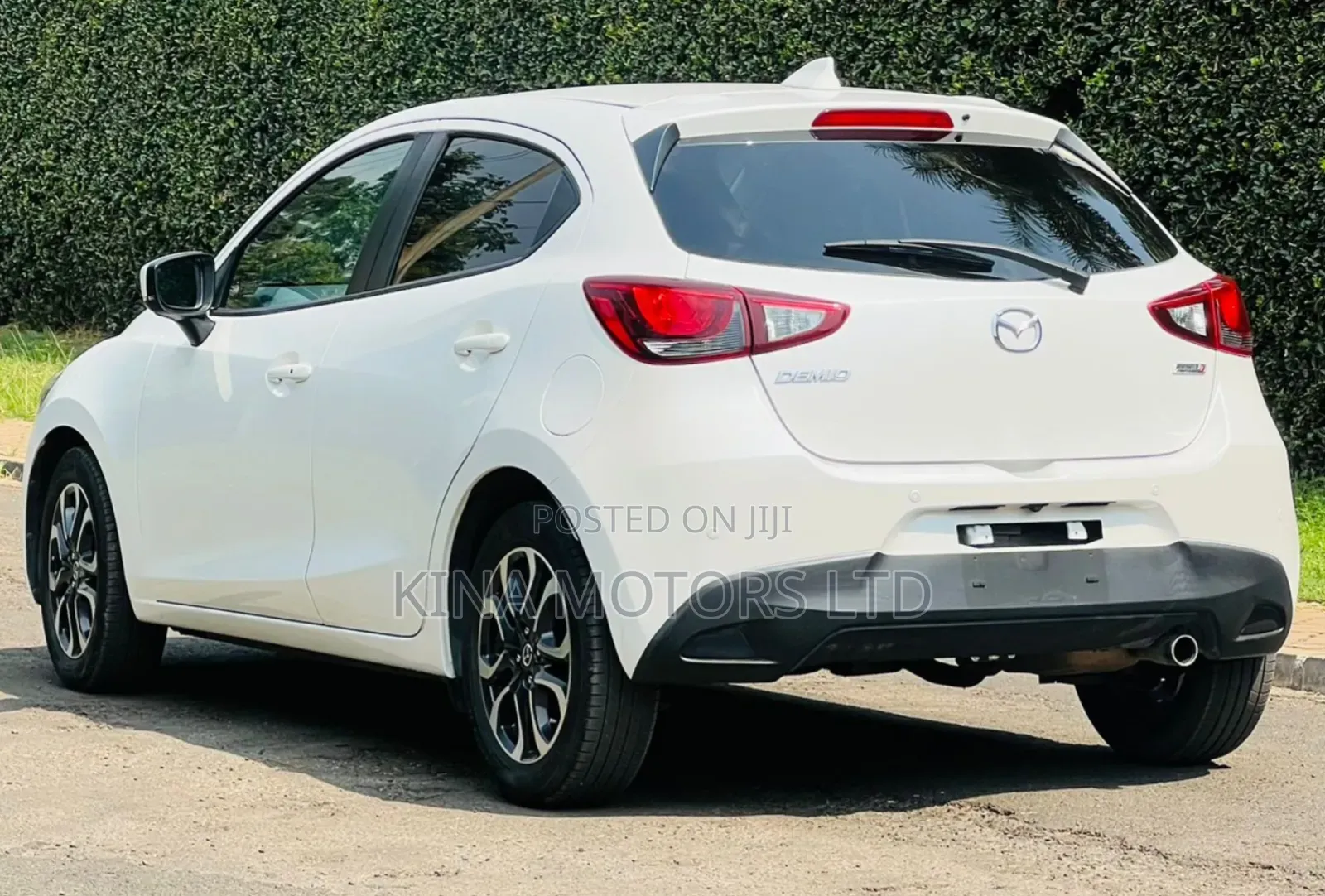Mazda Demio 2018 Pearl