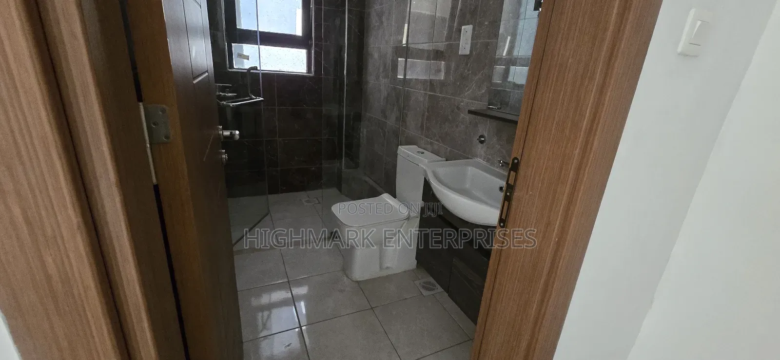 3bdrm Apartment in Kilimani, Hurlingham for sale
