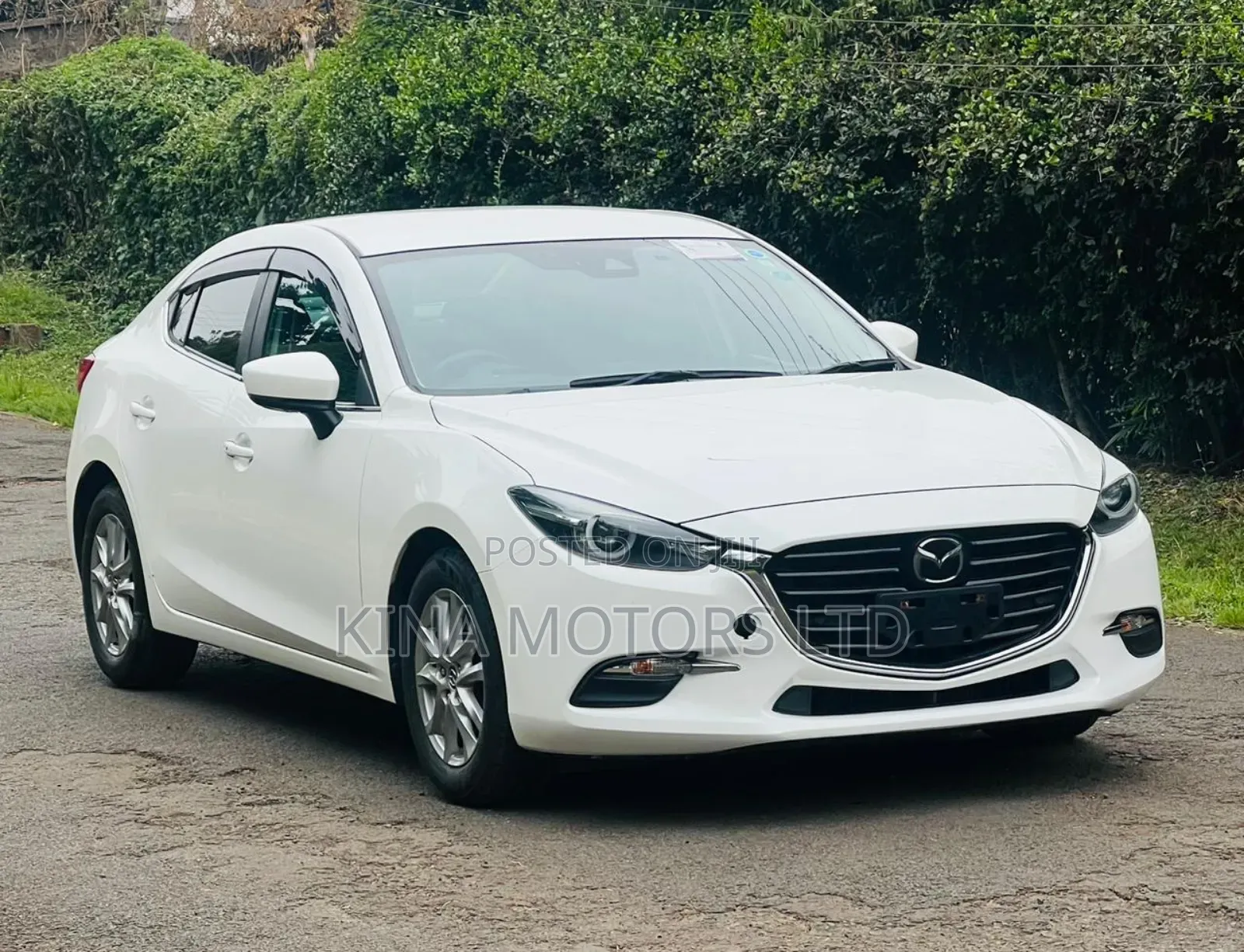Mazda Axela 2019 White
