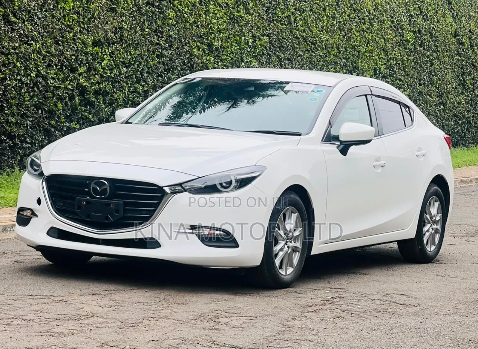 Mazda Axela 2019 White