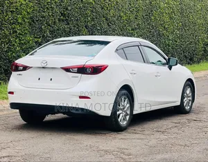 Mazda Axela 2019 White