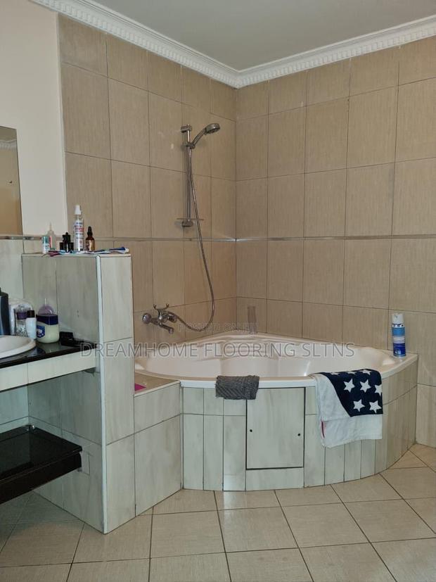 Furnished 4bdrm Mansion in Hardy for rent - thumbnail 7