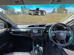 Toyota Hilux 2019 Gray