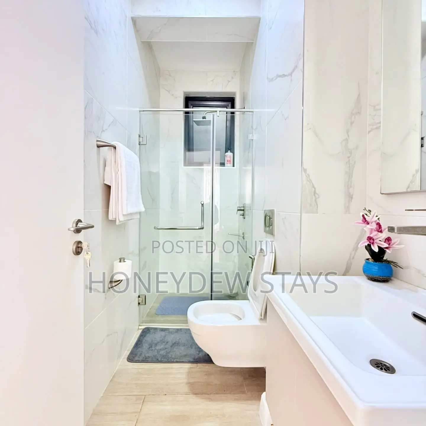 Furnished Luxury 3br Apartment at Riverside Square