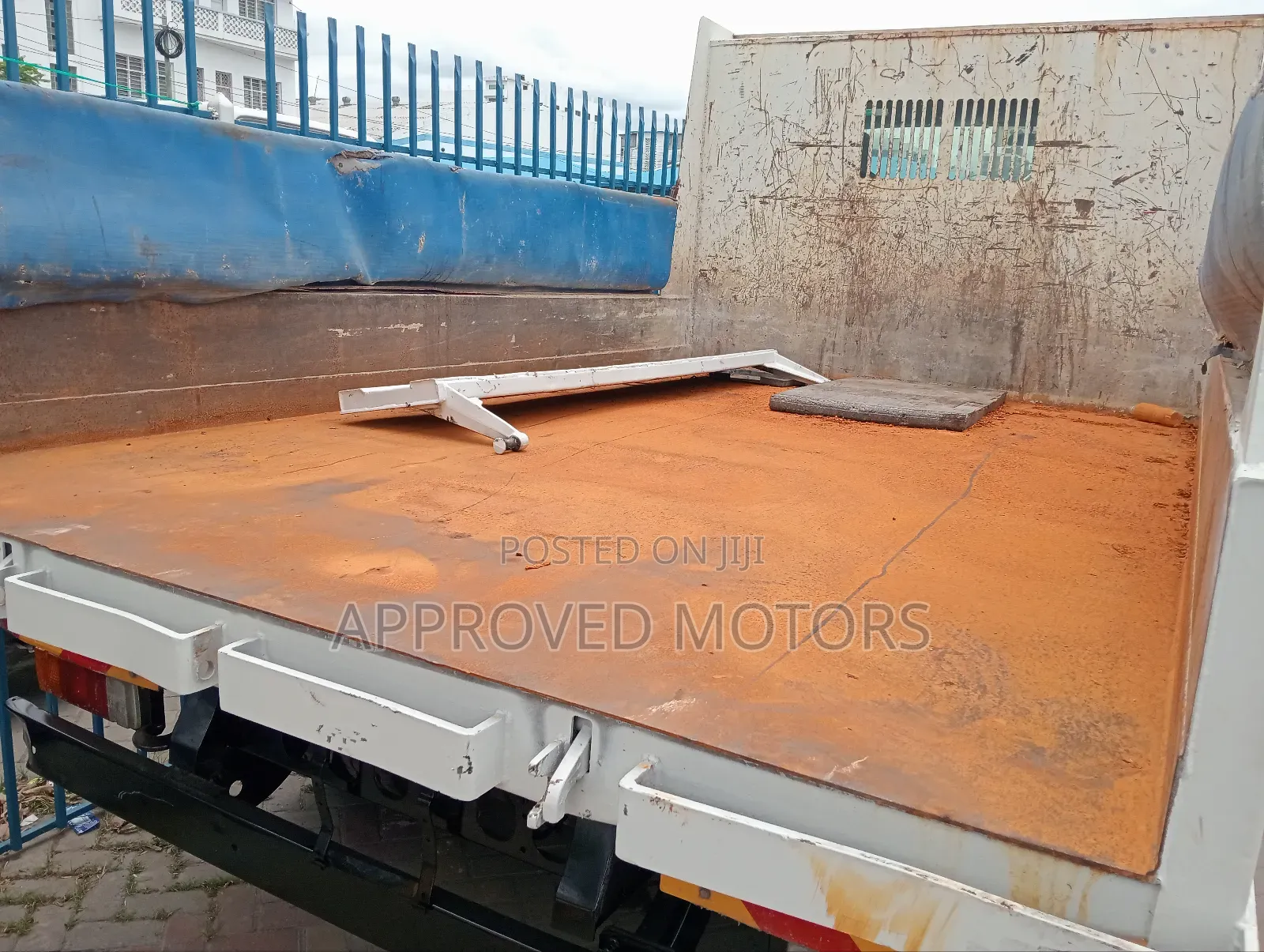Isuzu Frr90 Tipper 2019 White