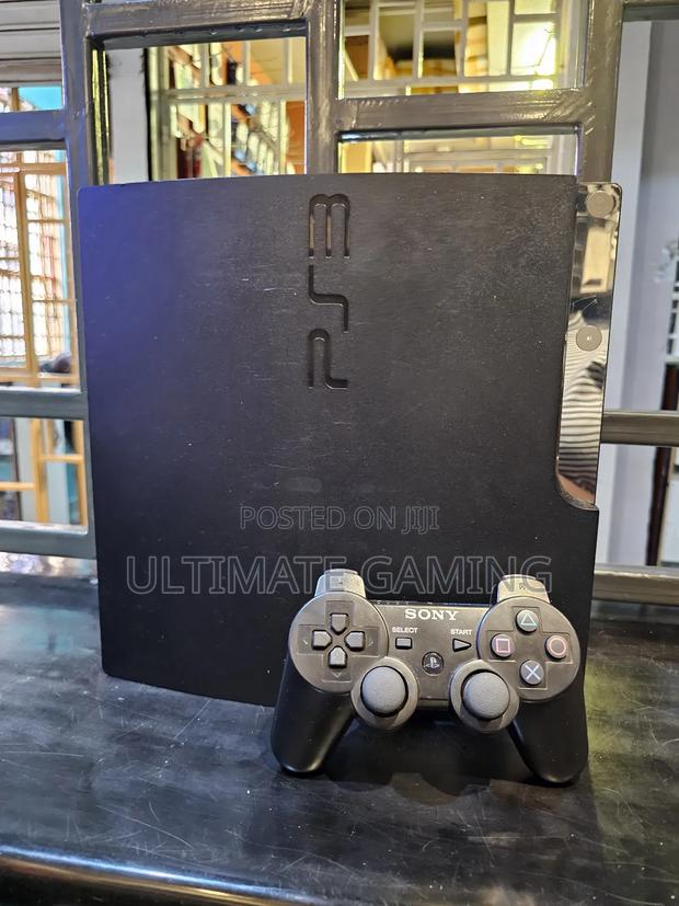 Ps3 Slim With 10games - main view