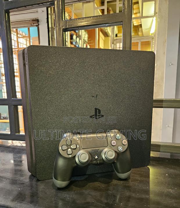 Slim With One Controller Ps4 - main view