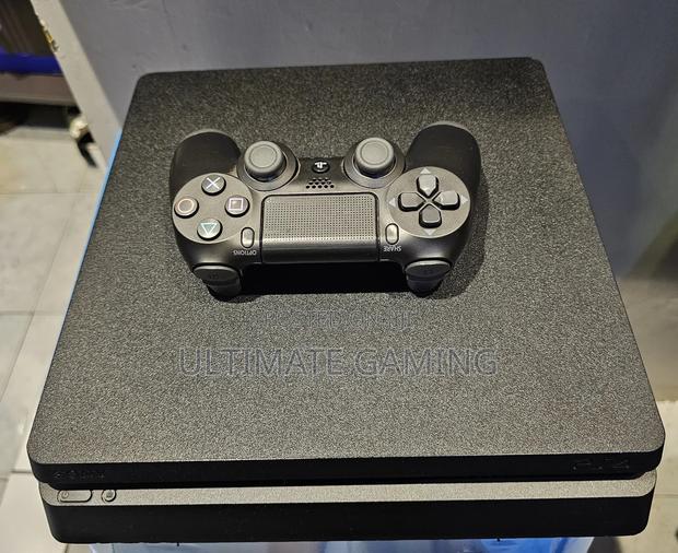 Playstation 4 Slim With 10games - thumbnail 4