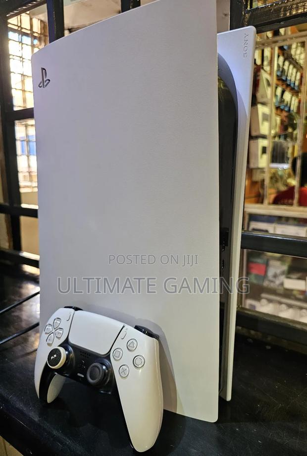 Playstation 5 Standard 825gb - main view