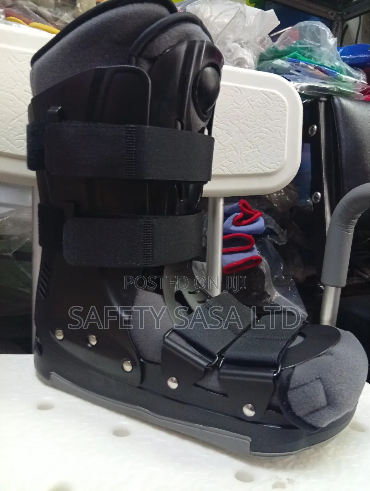 Short Air Walker Boot