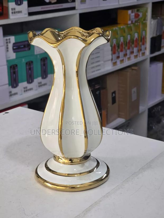 Golden Luxury Flower Vases