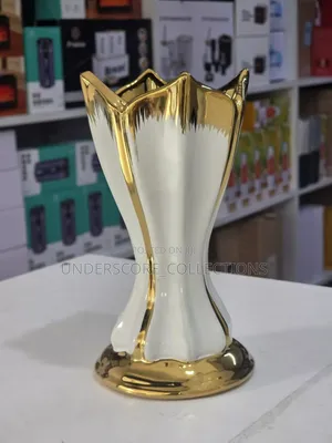 Golden Luxury Flower Vases