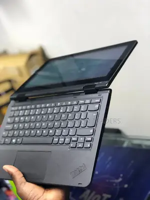 Laptop Lenovo Yoga 11e 4GB Intel Celeron SSD 128GB