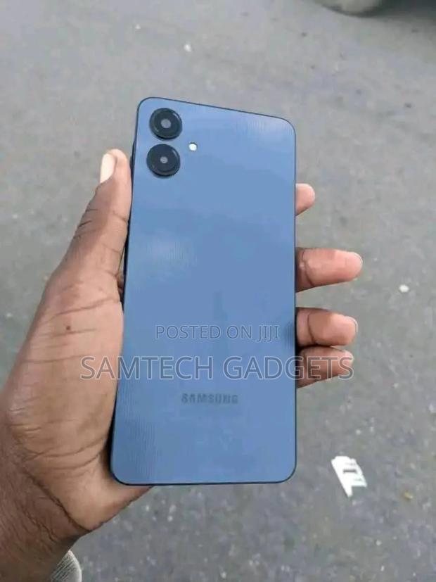 Samsung Galaxy A05 64 GB Blue - main view