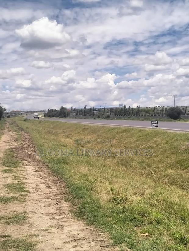 8 Half Isinya Enkirigiri Overlooking the Tarmac - thumbnail 5