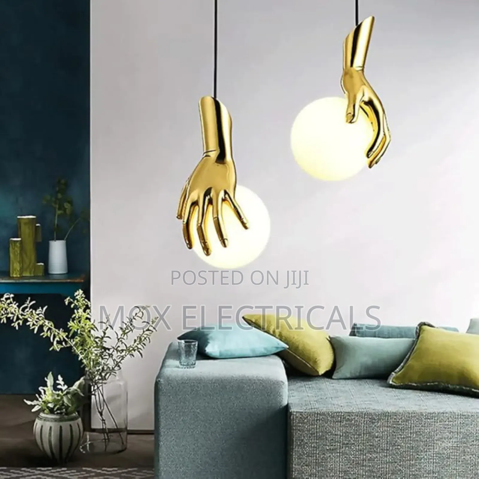 Hand Ball Pendant Light
