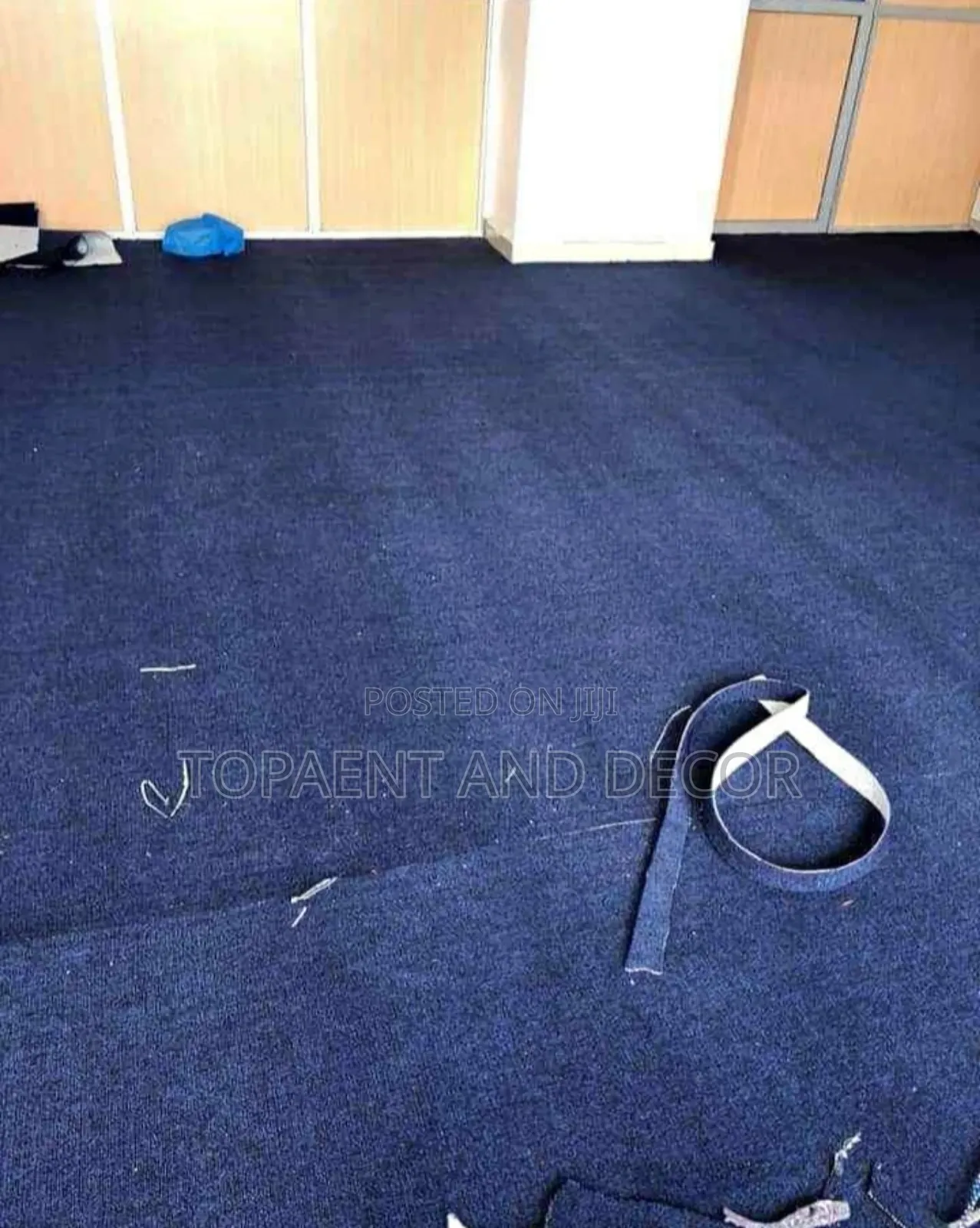 Stylish Room Wall to Wall Carpet Warm and Neat Look