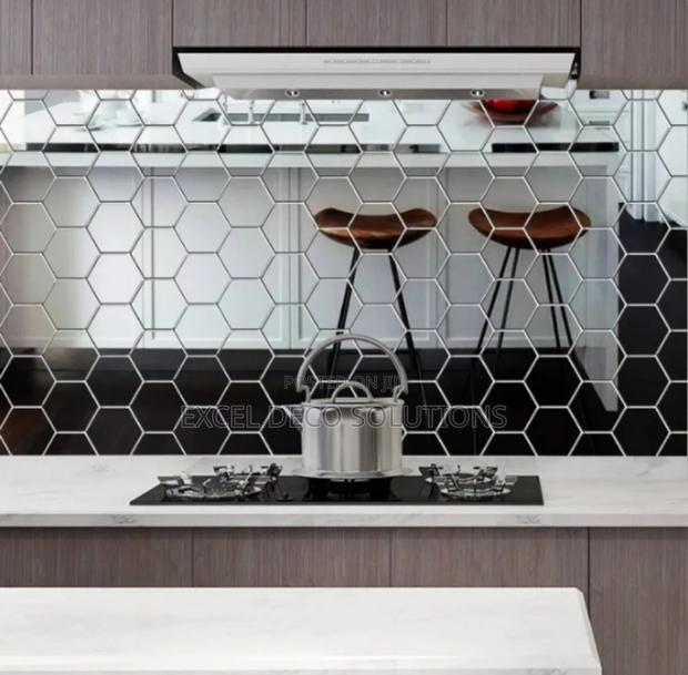 Modern Hexagon Wall Mirrors – Brighten Up Small Spaces - main view