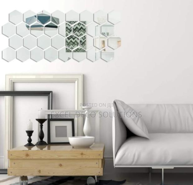 Classy Hexagon Mirrors for Salon, Spa Boutique Decoration 