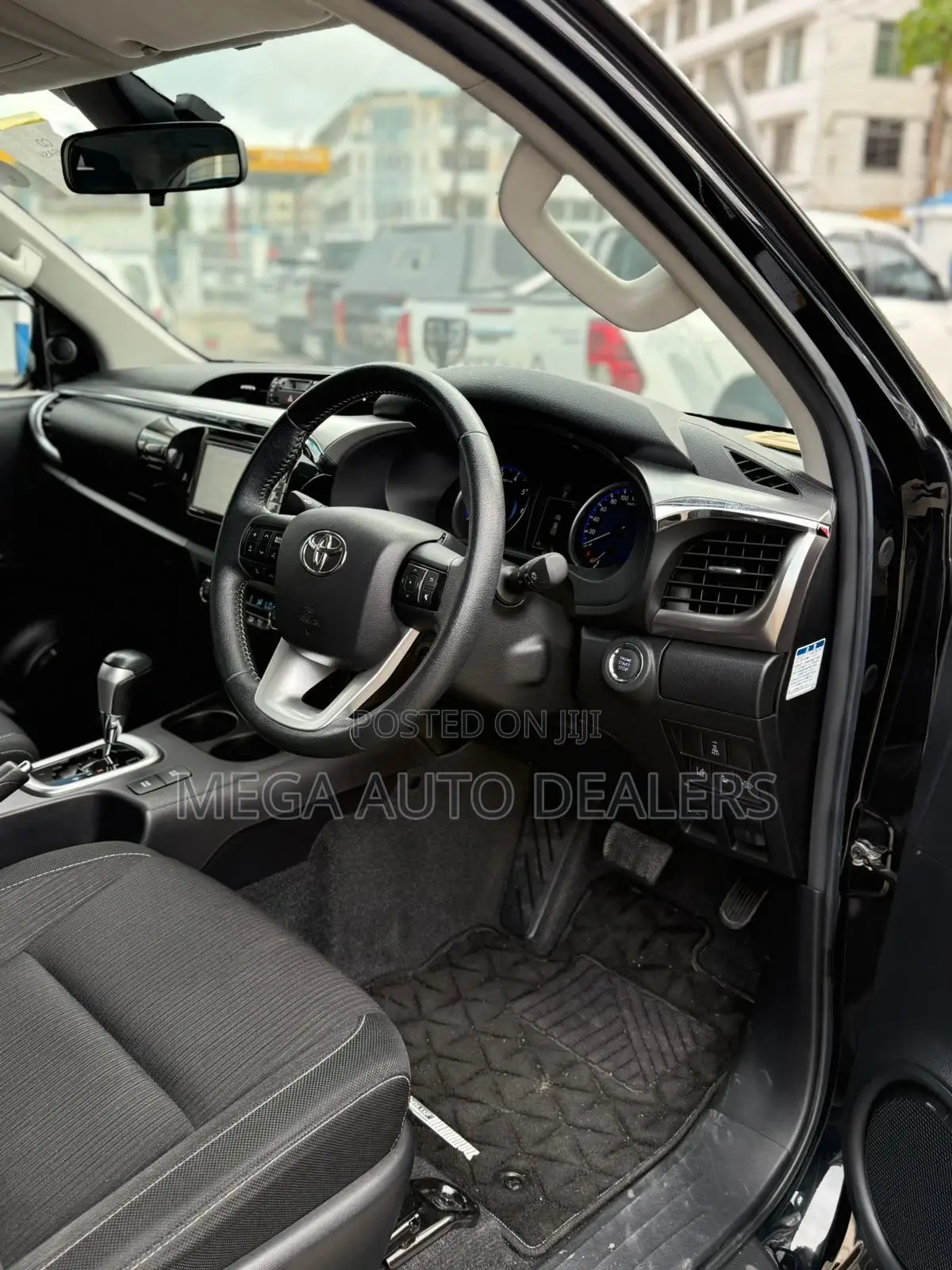 Toyota Hilux 2018 Black
