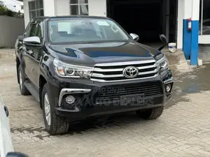 Toyota Hilux 2018 Black