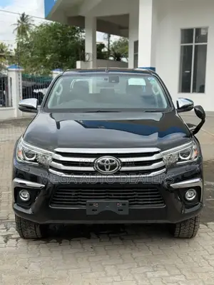 Toyota Hilux 2018 Black