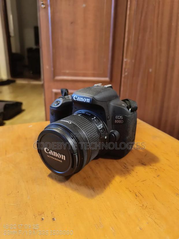 Canon Eos 800d Digital SLR With 18-55 Is STM Lens Black - main view
