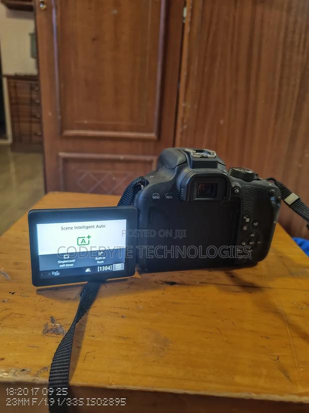 Canon Eos 800d Digital SLR With 18-55 Is STM Lens Black - thumbnail 3