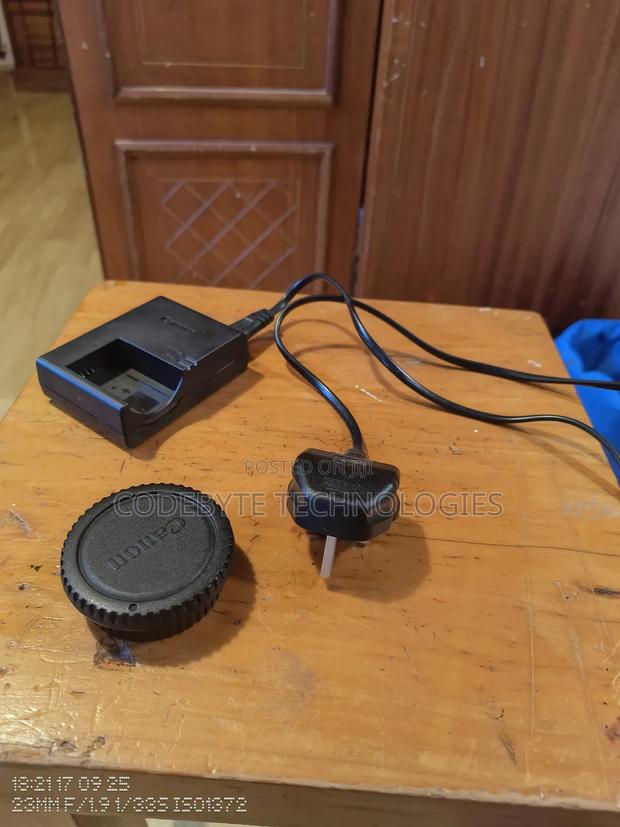 Canon Eos 800d Digital SLR With 18-55 Is STM Lens Black - thumbnail 5