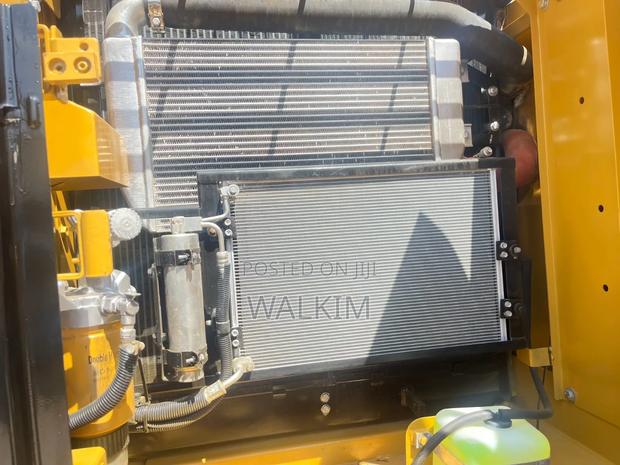 Cat 320d Excavator - thumbnail 3