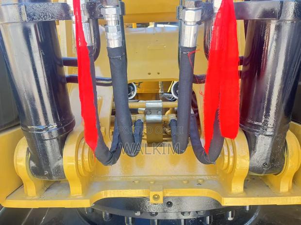 Cat 320d Excavator - thumbnail 5