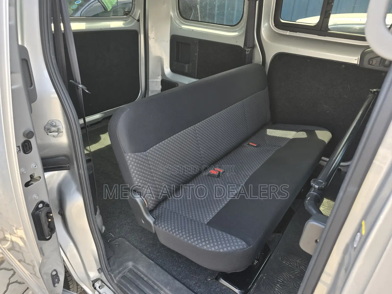 Nissan NV200 2018 Silver