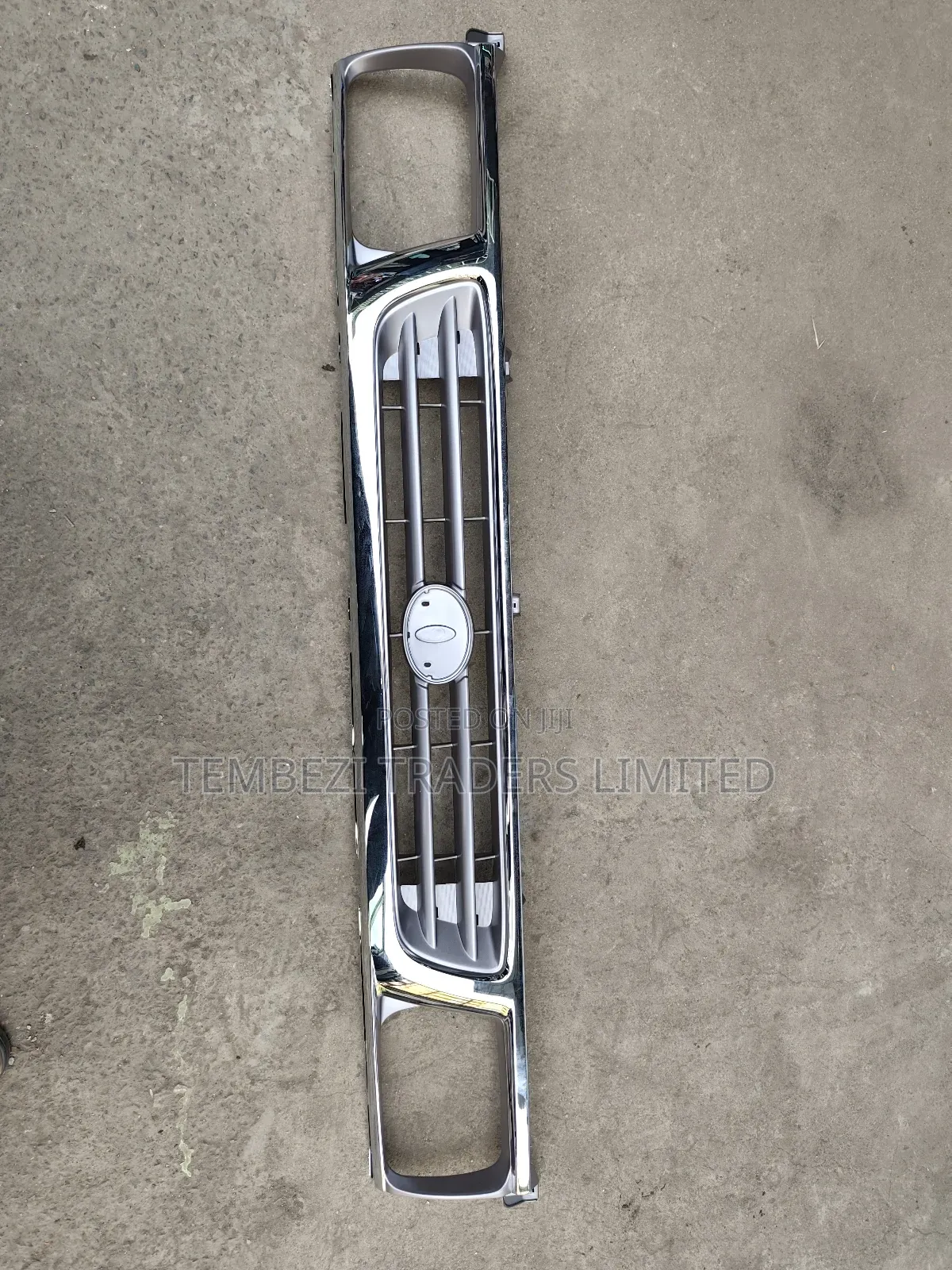 Front Chrome Grille Toyota Hilux Millennium Ln145/146
