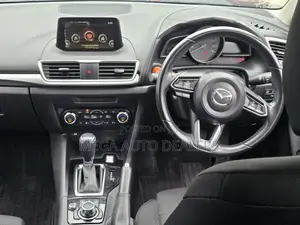 Mazda Axela 2018 Red