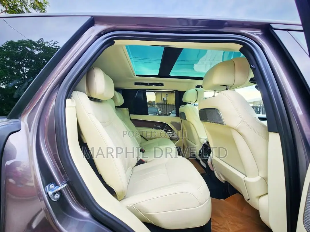 Land Rover Range Rover Vogue 2022 Silver