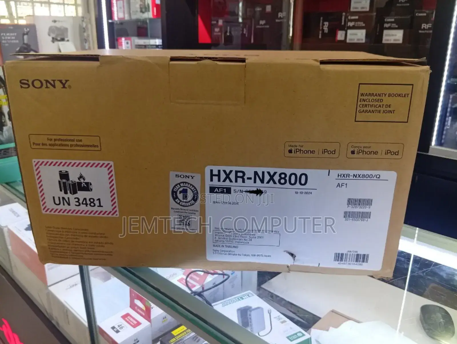 Sony HXR-Nx800 1" Cmos Sensor Nxcam Camcorder