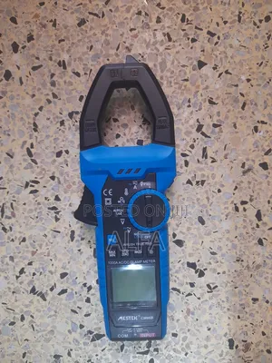 Digital Clamp Meter