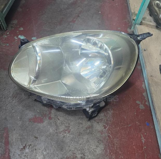 Nissan March 2010/2012
Headlight
