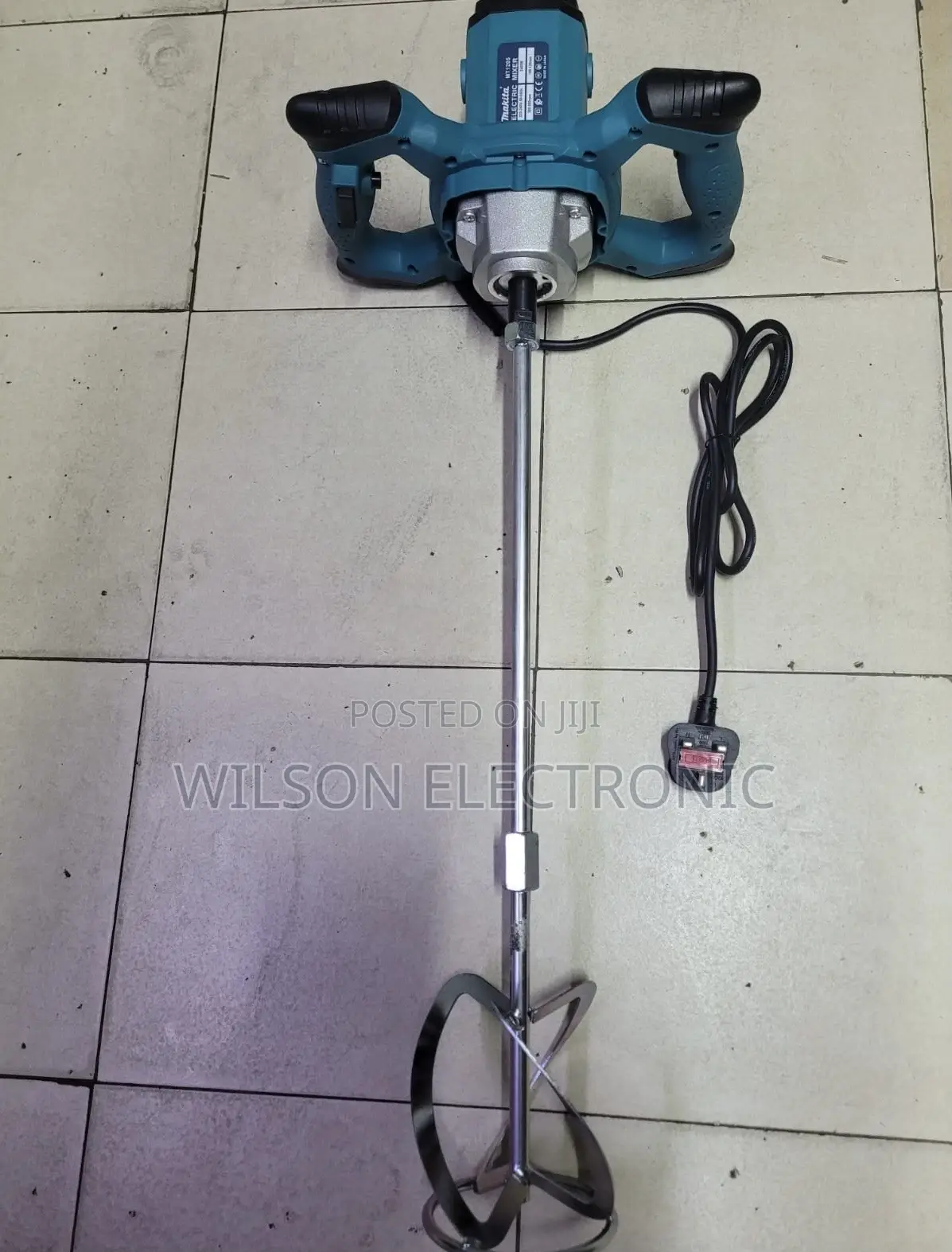 Makita Paint Mixer. 2600w
