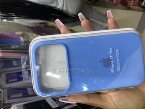 Mougbers Apple iPhone 17 Pro Liquid Silicone Back Case - thumbnail 2