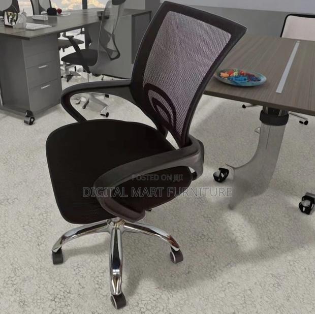 Office Chair: Atleast Simple Black Office Chair - thumbnail 4