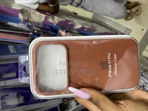 Qawer Apple iPhone 17 Pro Liquid Silicone Back Case - thumbnail 2