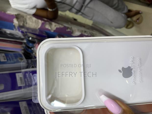 Swertgf Liquid Silicone Back Case Apple iPhone 17 Pro - main view