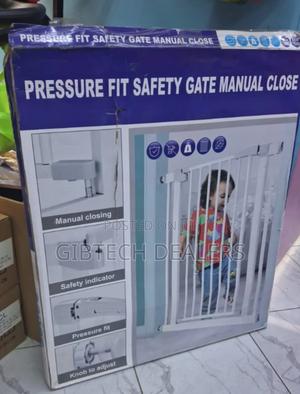 Adjustable Baby Safety Gate - thumbnail 2