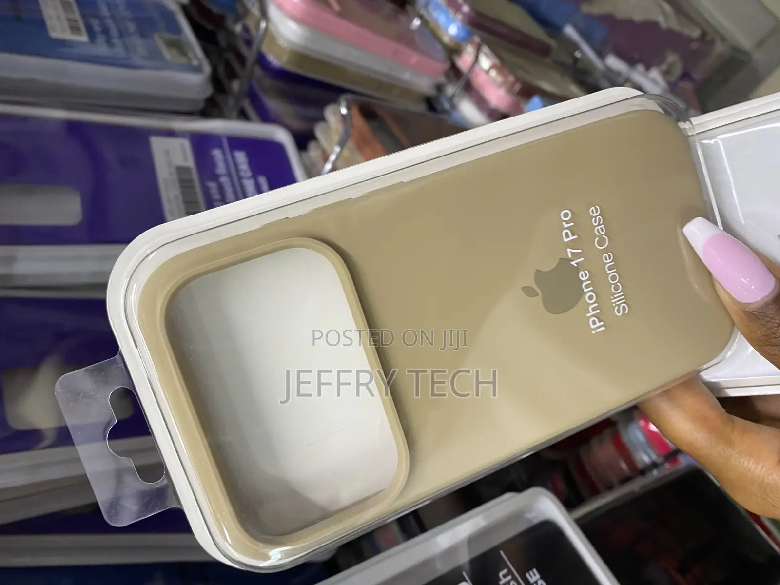 Qweasdr Apple iPhone 17 Pro Lightweight Liquid Silicone Case