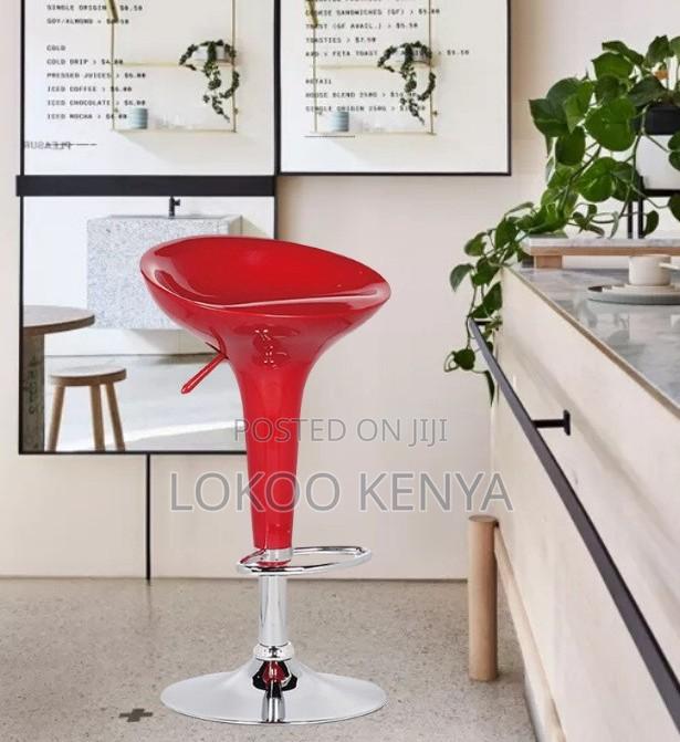 Barstool : Adjustable Pub-Style Kitchen Bar Chair