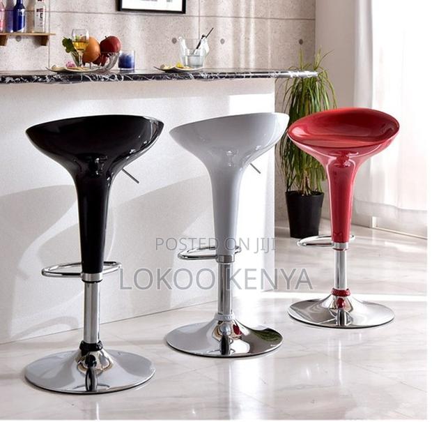 Barstool : Adjustable Pub-Style Kitchen Bar Chair - thumbnail 4