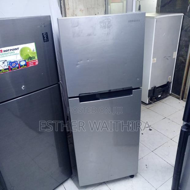 Inverter Silver Sumsung Fridge on Sale - thumbnail 4